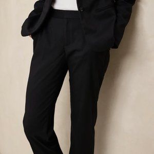 Banana Republic Sloan Curvy Fit